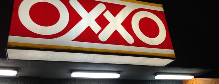 Oxxo is one of Orte, die Soni gefallen.