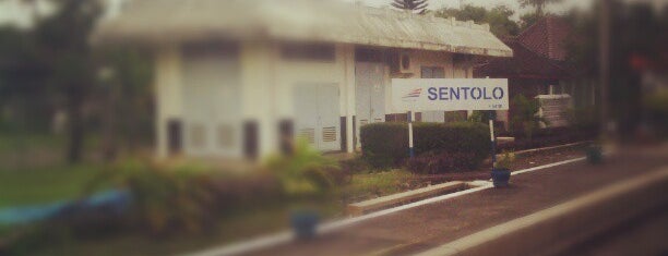 Stasiun Sentolo is one of Train Station in Java.