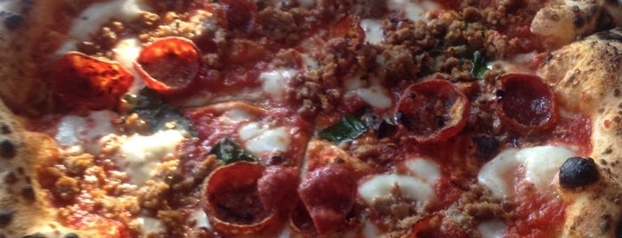 Tutta Bella Neapolitan Pizzeria is one of Posti che sono piaciuti a minniemon.
