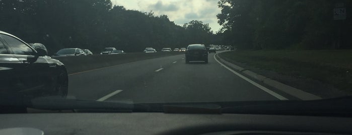 Northern State Parkway is one of Long Island highways and crossings.