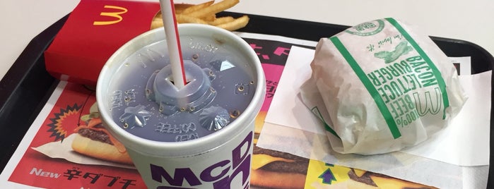 マクドナルド is one of 携帯･ガジェット充電スポット.