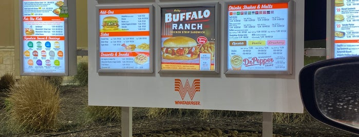 Whataburger is one of Ronさんのお気に入りスポット.