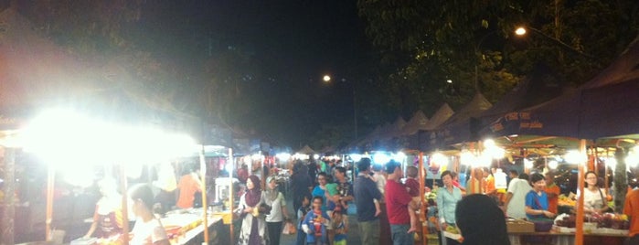 Pasar Tani Mega is one of สถานที่ที่ ꌅꁲꉣꂑꌚꁴꁲ꒒ ถูกใจ.