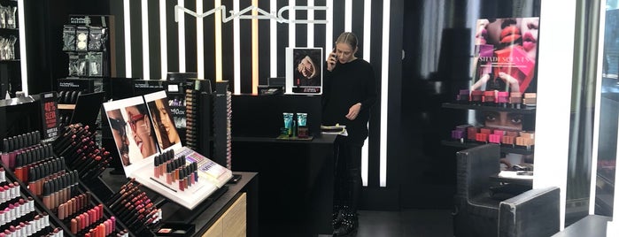 MAC Cosmetics is one of Прага.