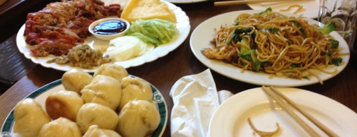 Chenji: Qi Xin Mian Guan (齊心面館) is one of Food.