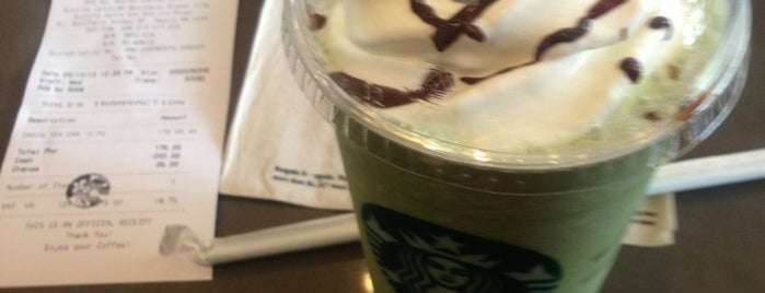 Starbucks is one of JDさんのお気に入りスポット.
