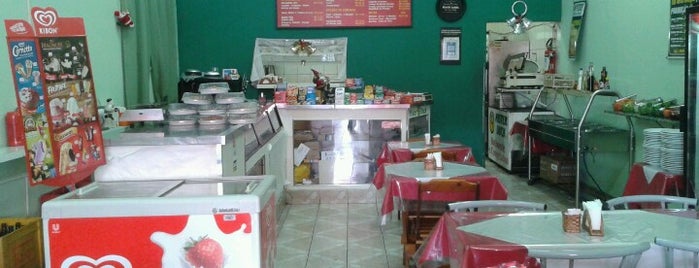 Mister Rabbit Restaurante is one of Orte, die Steinway gefallen.