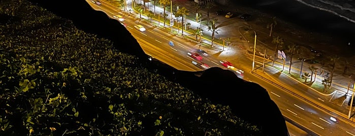 Parque Letonia is one of Parques en Miraflores.