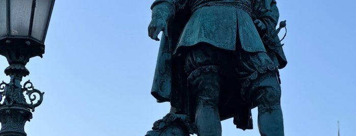 Gustav II Adolfs Statyn is one of Gothenburg.