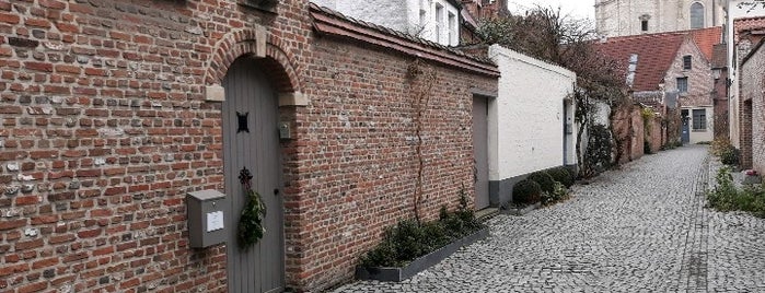 Groot Begijnhof is one of belgium to do (hidden, iconic).