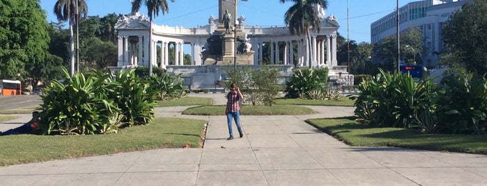 Monumento Al Mayor General José Miguel Gómez is one of La Havana, Cuba.