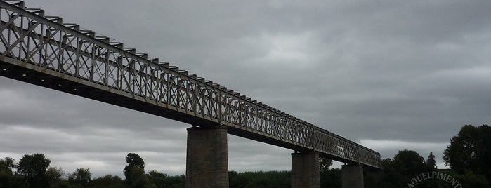 Ponte Ferroviária de Abrantes is one of Santarém.