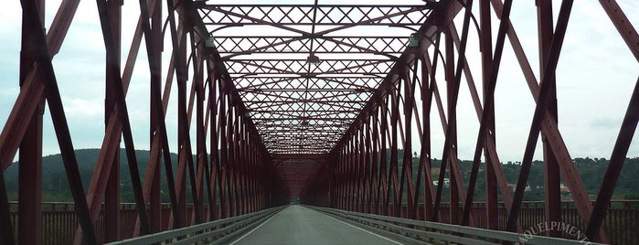 Chamusca Bridge is one of Santarém.