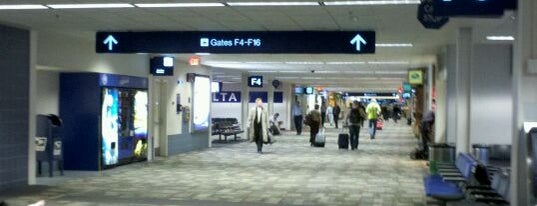 Concourse F is one of Lugares favoritos de Tammy.