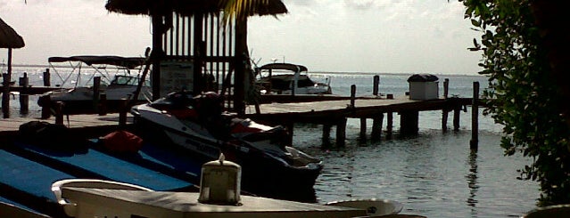 El Fish Fritanga is one of MX__Cancun.
