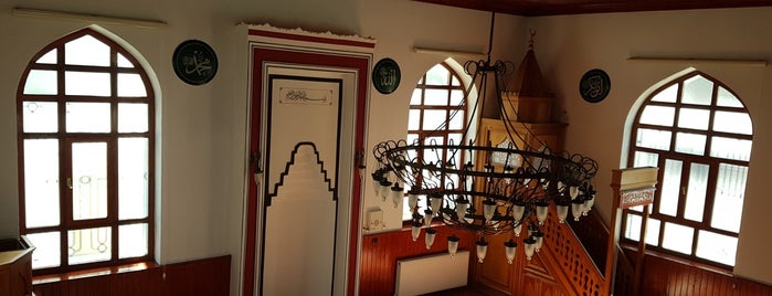 Ferhuniye Hacıkaymak Camii is one of Konya Selçuklu Mescit ve Camileri.