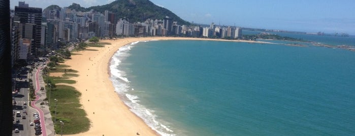 Praia da Costa is one of Meus Lugares.