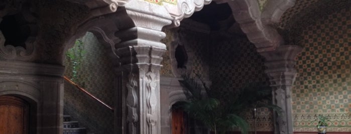 La Casa De La Marquesa is one of Lugares Queretaro.
