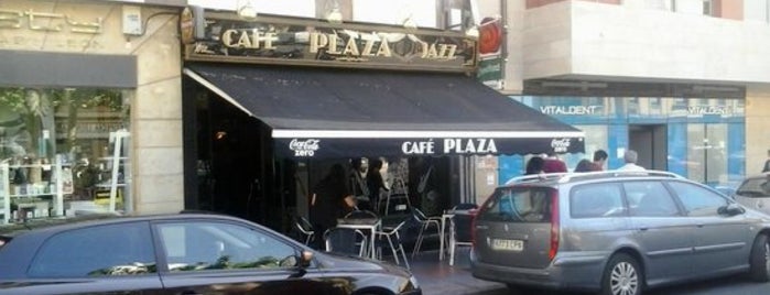 Cafe Jazz - Plaza is one of Fernando'nun Beğendiği Mekanlar.