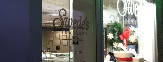 Swede's Jewelers is one of Lugares favoritos de SKW.