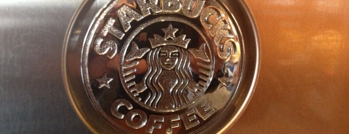 Starbucks is one of Locais curtidos por Erika.
