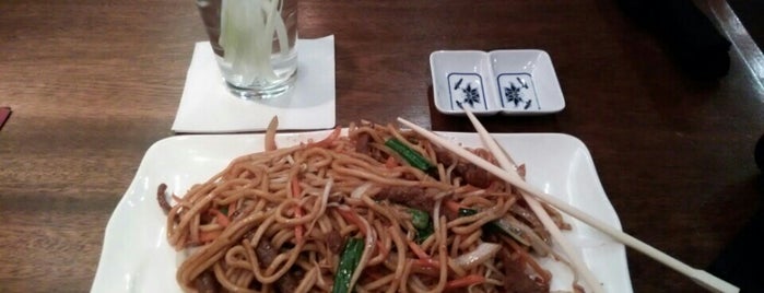 Fulin's Asia Cuisine is one of Orte, die Cory gefallen.