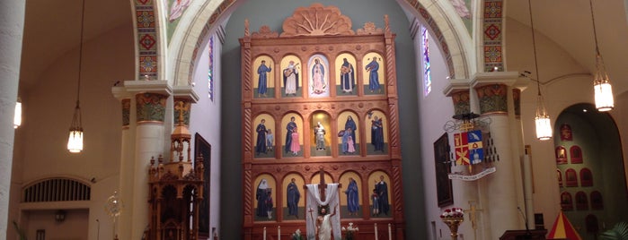Cathedral Basilica of St Francis of Assisi is one of Tempat yang Disukai Matt.