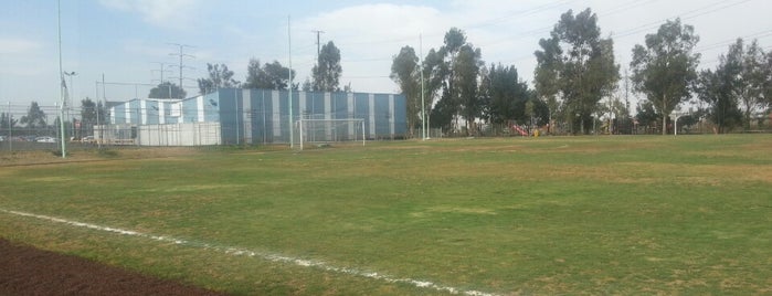 Canchas FORD is one of Lugares favoritos de Pako.