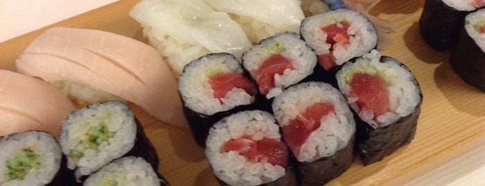 Tsukiji Sushi Sen is one of 銀座.