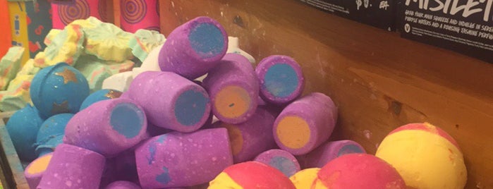 Lush Fresh Handmade Cosmetics is one of Stores.