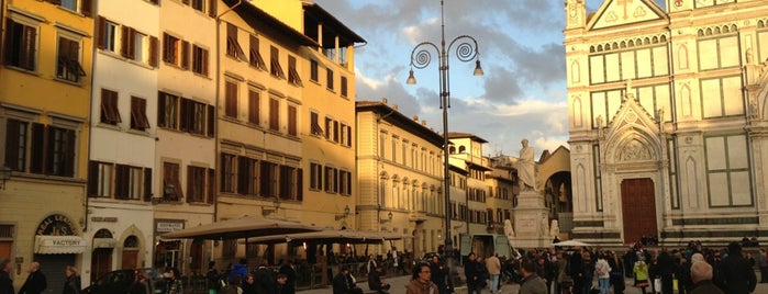 Piazza Santa Croce is one of Firenze.