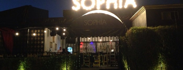 Sophia is one of ✌️Para conocer más!!.