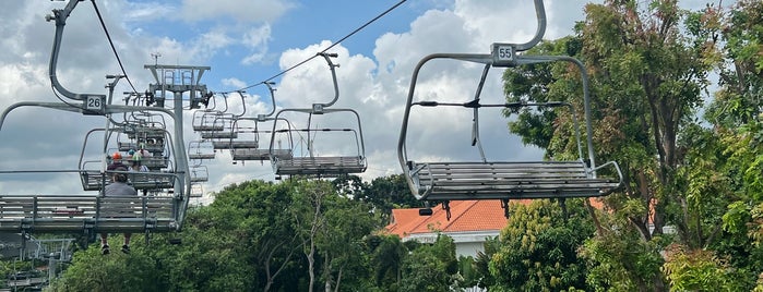 Skyline Sentosa Luge is one of Singapur #3 🌴.