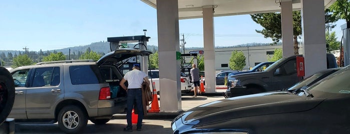 Costco Gasoline is one of สถานที่ที่ Enrique ถูกใจ.