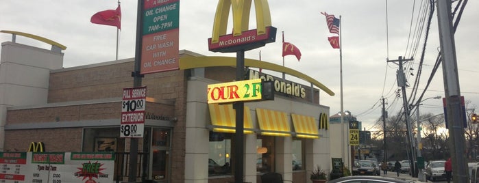 McDonald's is one of สถานที่ที่ Jason ถูกใจ.