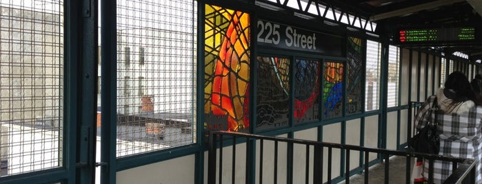 MTA Subway - 225th St (2/5) is one of Forms of transportation.