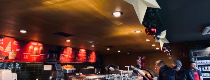 Starbucks is one of Posti che sono piaciuti a José Emilio.