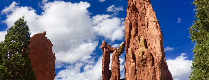 Garden of the Gods is one of Lugares favoritos de She Loves Food.