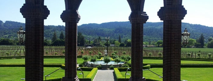 Ledson is one of Wineries.