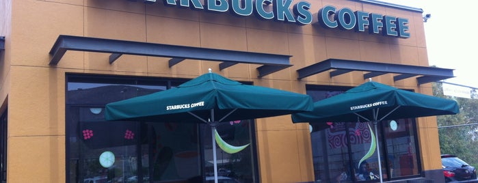 Starbucks is one of Claudia 님이 좋아한 장소.