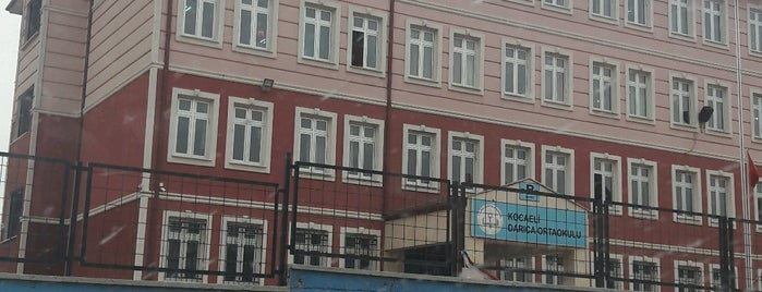 Nuri Bayar Orta Okulu is one of AYC.