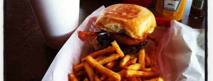 Moonie's Burger House - Anderson Mill is one of Tempat yang Disukai Jeff.