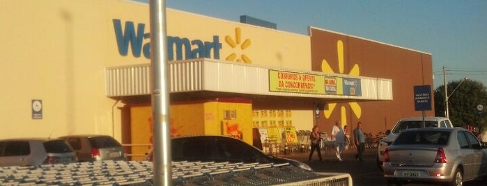 Walmart is one of Natália’s Liked Places.