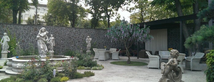 Villa Verde is one of Posti salvati di Galina 🎨.