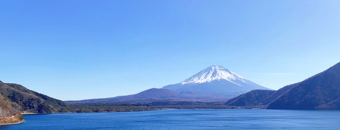 Lake Motosu-ko is one of Japan.