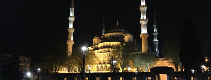 Sultanahmet Meydanı is one of Fatih'in Beğendiği Mekanlar.