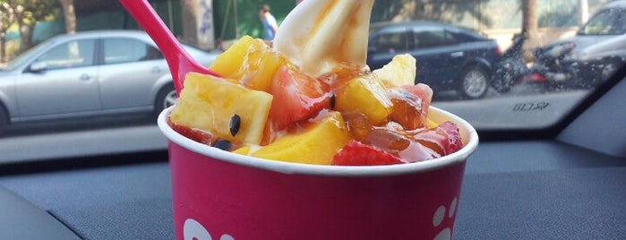 Smöoy is one of Smöoy Frozen Yogurt.