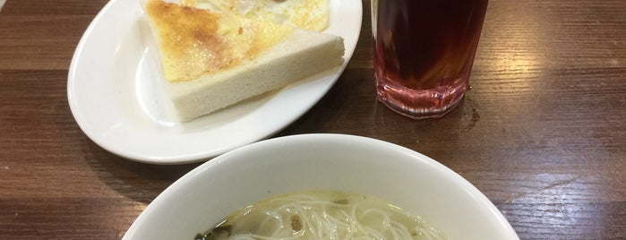 俊華餐廳 is one of Tomoyuki.