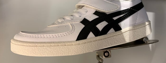 Onitsuka Tiger is one of Patricioさんのお気に入りスポット.