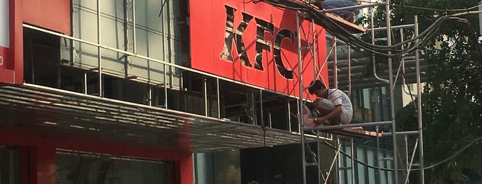 KFC Giảng Võ is one of Restaurant.